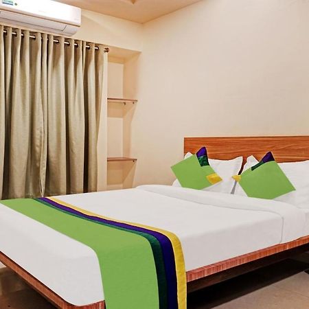 Treebo Trip Sai Krupa Hotel Pune Exterior photo